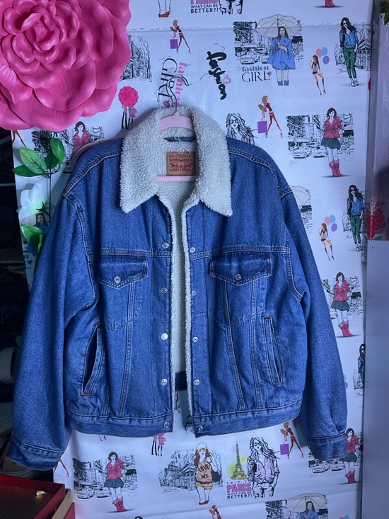 Levi's Jackets & Blazers - Levi's Blue Denim Jacket with White Sherpa Collar